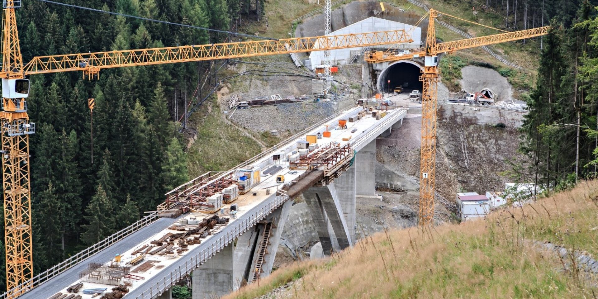 Construction de ponts et de tunnels