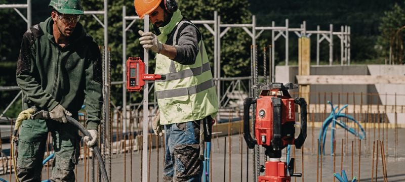 PR 40-22 Niveau laser rotatif en pente simple Niveau laser rotatif extérieur robuste avec fonctions automatiques pour le nivellement, l'alignement, l'inclinaison et l'équerrage longue distance (plateforme de batteries Nuron) Applications 1