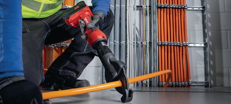 Coupe-câble en cuivre/aluminium sans fil NCT 53 C-22 Coupe-câble en ligne sans fil pour câbles en cuivre et en aluminium jusqu'à 2” │ 50 mm (plateforme de batteries Nuron) Applications 1