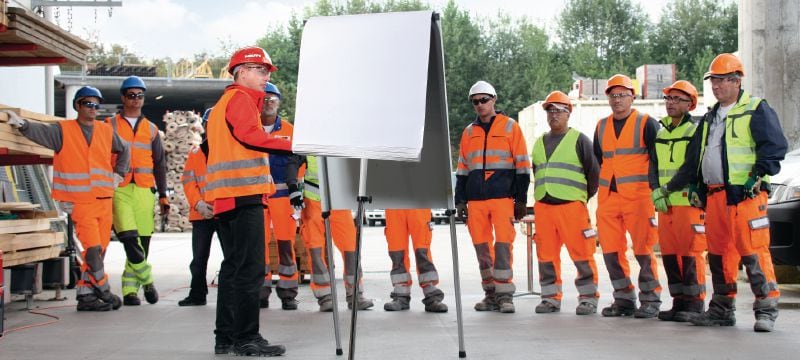 Formation destinée aux poseurs de fers d'armature Formation pratique pour les poseurs de fers d'armature et les contremaîtres couvrant les meilleures pratiques et les considérations de sécurité lors du travail avec des fers d'armature scellés a posteriori Applications 1