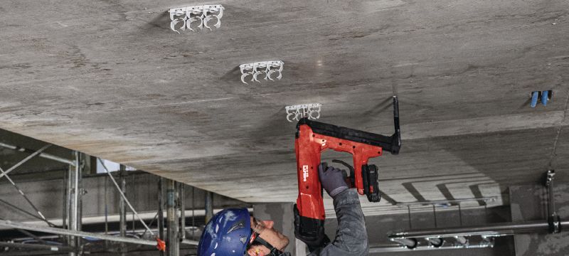 Multi clip X-FC MX Fixation de tube ajustable optimisée pour les clous en bande et compatible avec une large gamme de méthodes de fixation, de matériaux support et de diamètres de gaines Applications 1