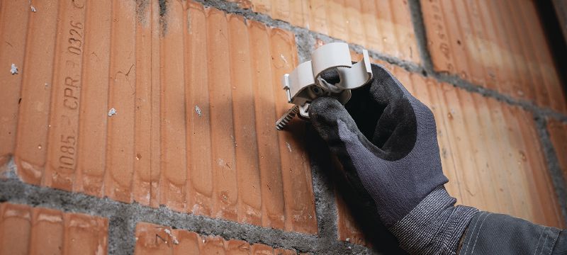 X-EA MX Cheville à frapper Cheville à frapper en plastique pour connecter des clips de gaine, des pinces et des supports pour câbles groupés lors de l'ancrage dans le béton et la maçonnerie Applications 1