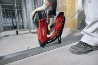Clous en bande X-C G3 MX Clou en bande-chargeur standard à utiliser avec le cloueur à gaz GX 3 sur du béton et d'autres matériaux supports Applications 2