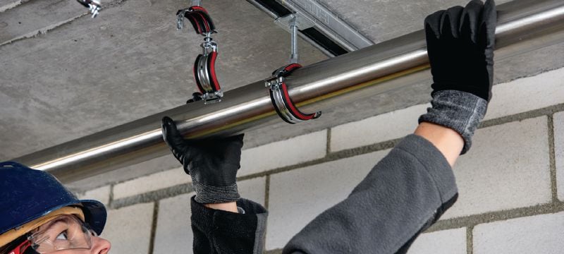 Collier de serrage MP-U-I à fermeture rapide Collier de serrage galvanisé avec isolation acoustique et fermeture rapide pour une productivité maximale dans les applications semi-intensives Applications 1